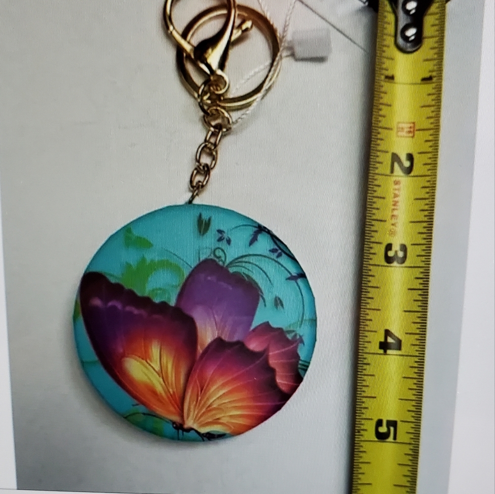 Butterfly 🦋 Mirror 🪞 Keychain - Picture 5 of 6